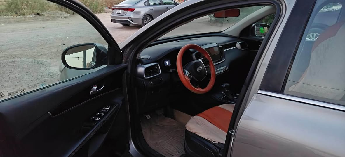 #مگلف_بلنشر بيع مستعجل 
گيا سورنتو 2019 حره بسمي تحويل مباشر تبديل بنيد فقط
#السعر 135$ صاحب السياره *********** 
7 راگب ، تبريد خلفي امامي ،  السياره جديده
