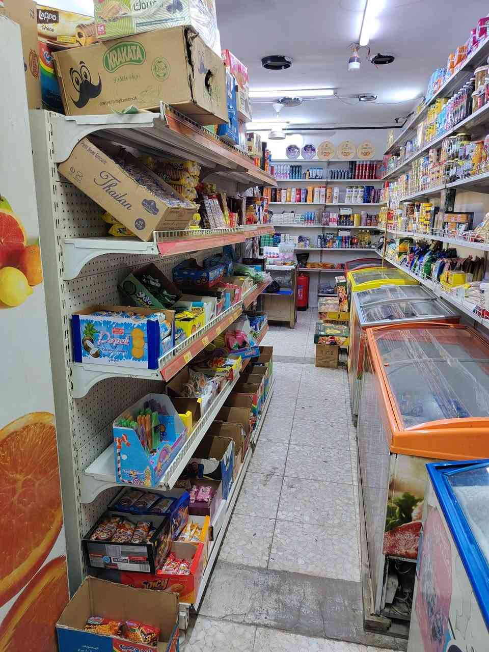 السلام عليكم اسواق للبيع بغداد حي الاعلام كامله من اي نقص سبالت ٣ مبرده عموديه سستم كامرات ١٦ ثلاجه عموده وبطح للاستفسار ***********

