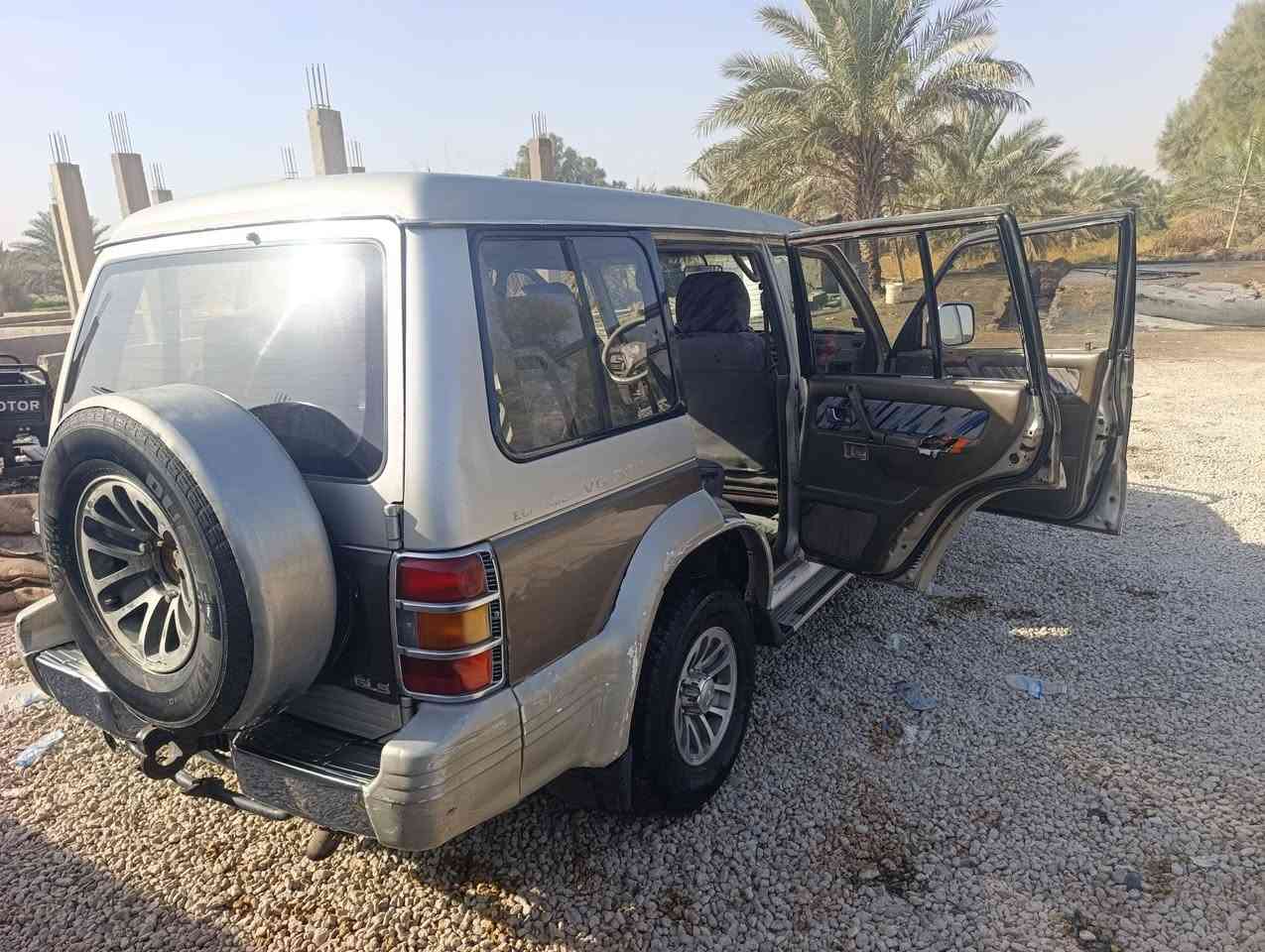 سلام عليكم من رخصة الادمن سياره باجيرو موديل 92 رقم انكليزي سنويه ل 30 تبريد تخم تاير باسمي العنوان النجف الاشرف رقم الهاتف *********** السعر 55وبيها مجال
