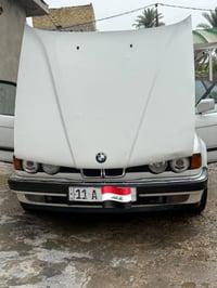 بي ام 735 • E32 • بانوراما