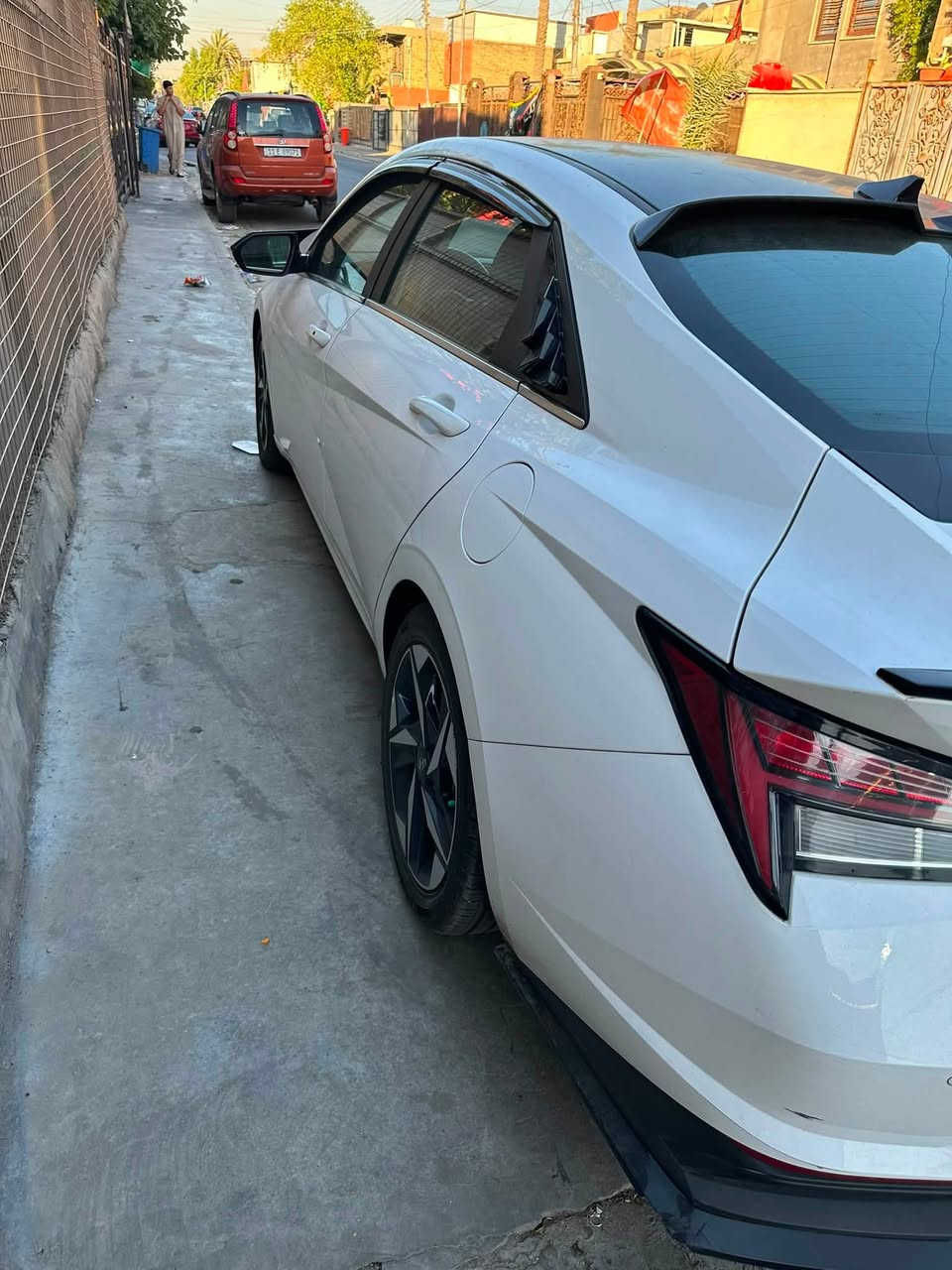 سلام عليكم للبيع النترا  هايبرد موديل 2023 وارد امريكي حادث بنيد وجاملغ فول السيارة بصمه تبريد قطعتين سيارة نضيفه احلى من الصور السعر 143 وبيها مجال اتصال وبيك خير ودلل الرقم ***********
