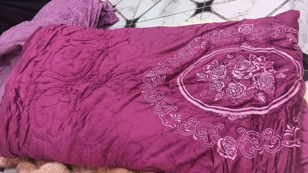 يوجد لدينا ديباجات ثقيل وخفيف وتلبيسات فرشات جرابي على وتساب
***********

