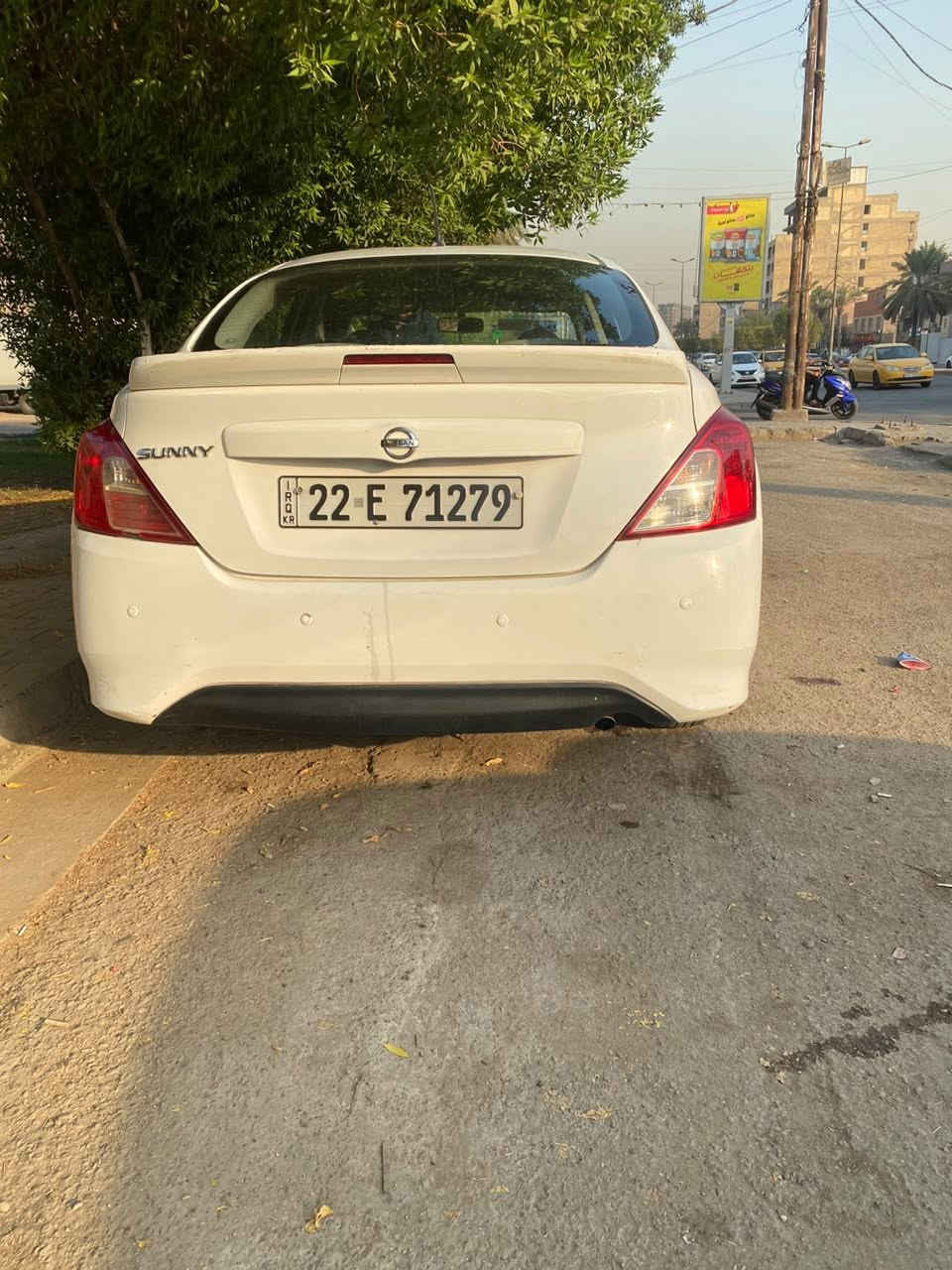 السلام عليكم نيسان سني هندي بليتة زركة بيها صبغ ربع باب السايق وربع باب خلفي السايق وبيها بارد السياره رقمها أربيل السعر ٩٠وبيها 
مجال بسيط حق الجيتك ***********

