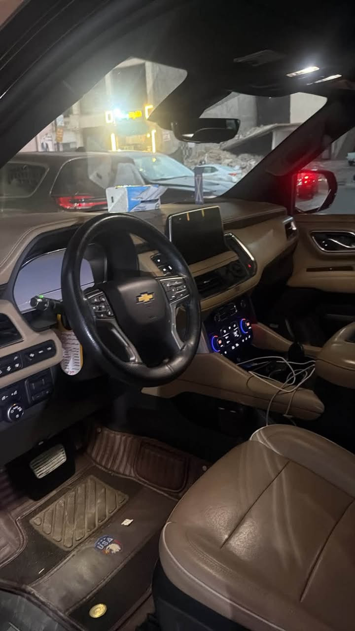 السلام عليكم تاهو موديل 22بريم السياره فول
السعر 445 السياره ماشيه 171كم
الاتصال ***********

