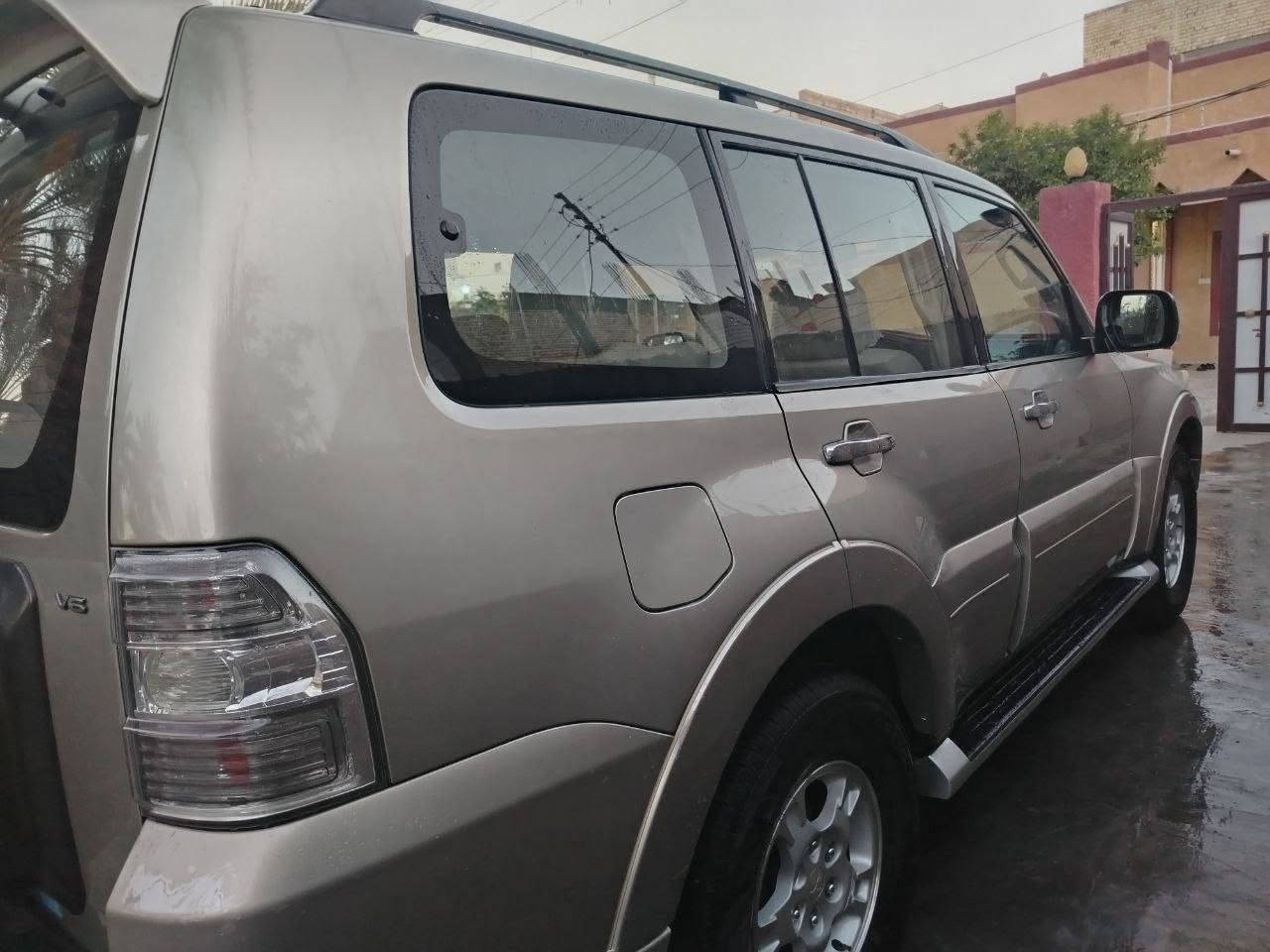 بايجيرو 2008 بدون مواصفات محرك 3000 مفتوح سابقاً بدي ودواخل كفاله بأسمي سنويه لغاية30 السعر 115 وبيها مجال
***********

