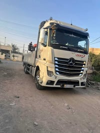 مرسيدس اكتروس • ٢٠١٥ • كرين بلوك