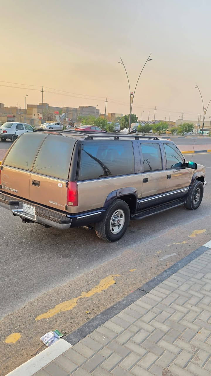 سلام عليكم بهبهان مديل,96مكفول مكينه 350  وكيرالف  وحداته وتبريد ثلج سياره كهربايات كله شغاله تخم تاير جديد مكفوله من ضربه والتحويل ثاني يووم سنويه ل28تنتهي سعره 53مكانه بصره الهاتف***********
