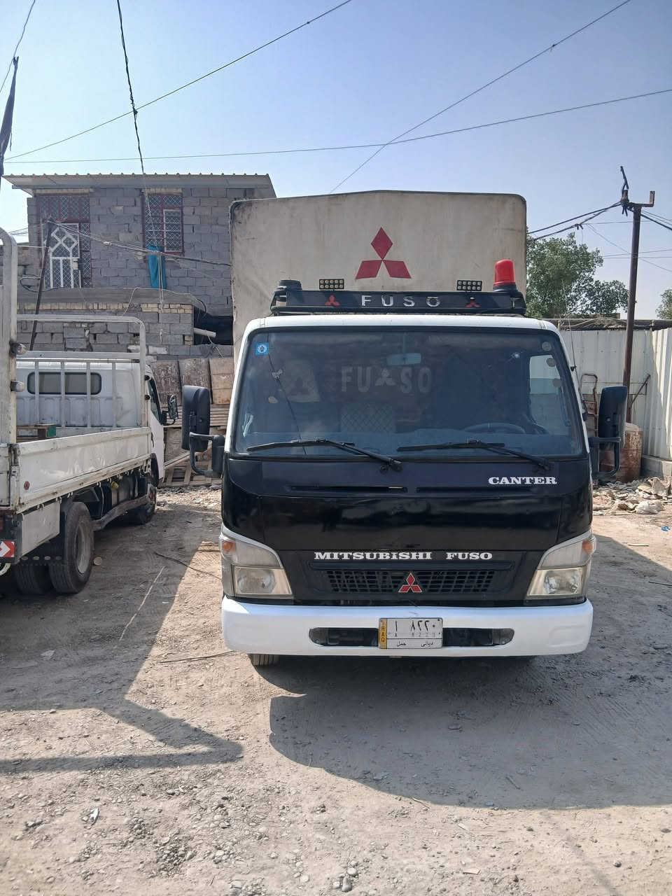 السلام عليكم كنتر ٢٠١٤ ديالى للبيع مكان بغداد زعفرانية
السعر ٢٠٠ وبيها مجال ***********
