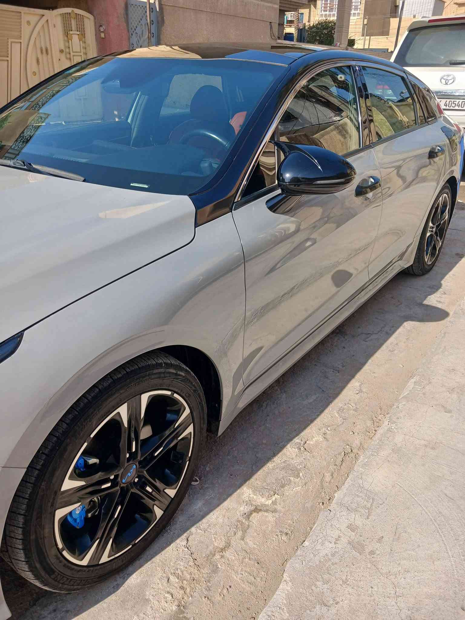 السلام عليكم
بعد التحيةالطيبة للجميع 🌹
🔥 للبيع KIA K5 2023  - امريكي
الفئة GTlien
اللون: أسمنتي مميز
🔢 اللوحات: بغداد
🛣️ الممشى: 30 ألف ميل فقط
⚙️ المحرك: 1600 تيربو
✨ المواصفات:
بصمة أبواب
دخول ذكي
بصمة تشغيل
رادارات
مقاعد جلد أحمر
سقف بانوراما
شاشة
كاميرا
نظام صوت محيطي
باقي المواصفات هوايه
🔍 الحادث مرفق بصور السونار بكل وضوح
💰 السعر: 157 ورقة – قابل للتفاوض بالمعقول
📌 ملاحظة مهمة: ⚠️ بيع فقط — بدون مراوس نهائياً.
📱 للتواصل واتساب: ***********
🤝  والتوفيق للجميع إن شاء الله.
