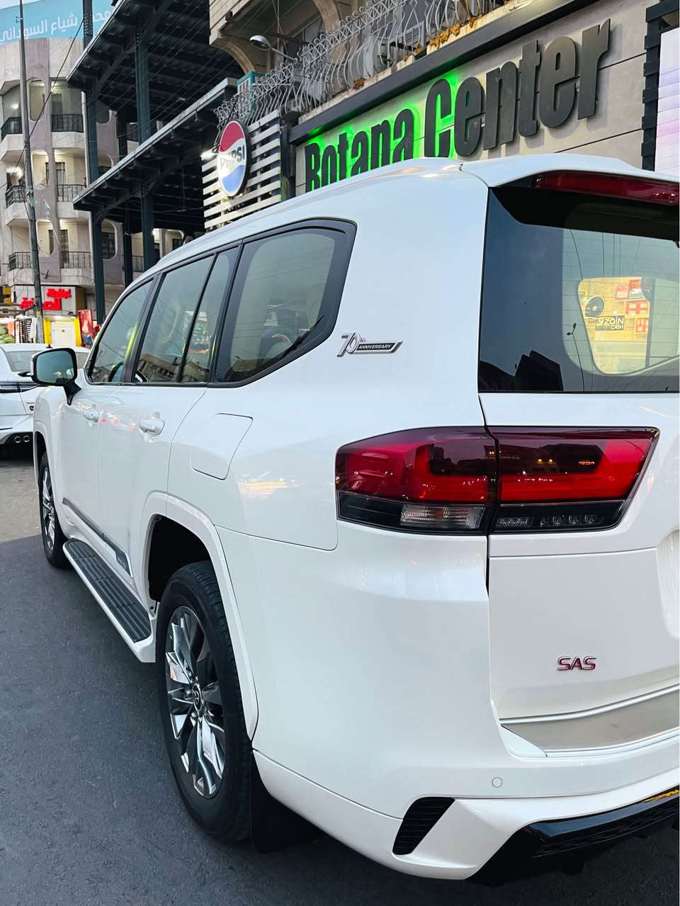 لاندكروز GXR • ٢٠٢٢ • رقم بغداد