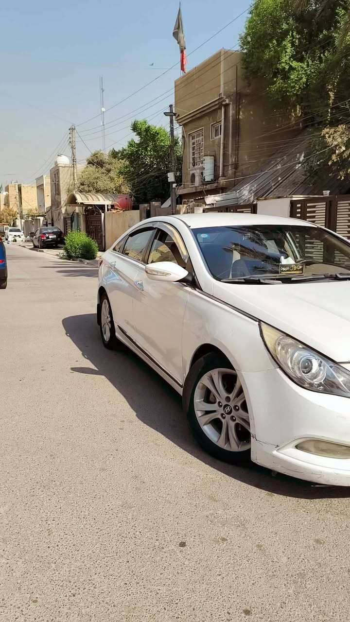 سلام عليكم سوناتا 11 خليجي كفالة من الصبغ 
.كير ومكينة ما مفتوحة
 مكينة 2000 لو 2400 ما ادري كلمن يحجي شكل 
الموقع بغداد 
السعر107 بيهة مجال  
***********
***********واتساب
كلشي مبين بل صورة
للبيع او مراوس
