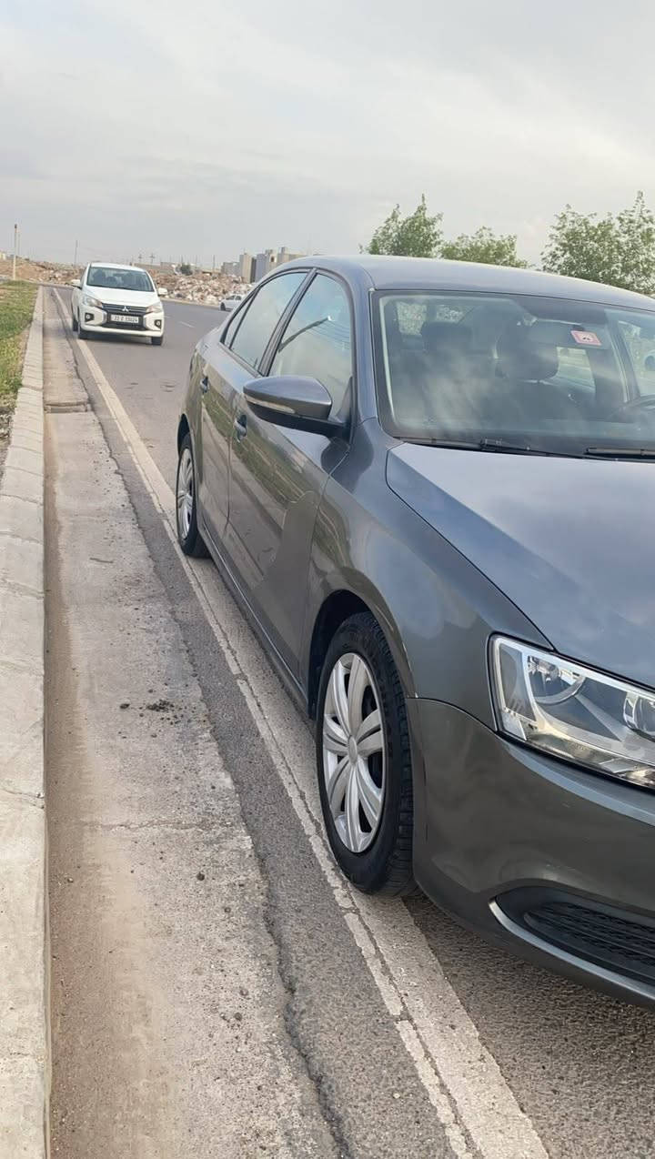 ***********//جيتا خليجي موديل ٢٠١٤ مكينة ٢٠ي مرغوب كير و مكينة بة شةرت جوار بارجةي بةخة لة سةر شوخت بةخ كراية بيش و بشتي كةبسة سعر ٨٥ و معاملة لة هةوليرم أربيل, العراق
