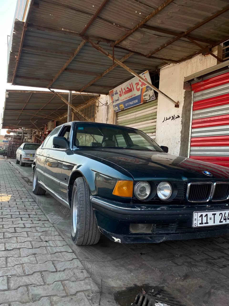 السلام عليكم BMW حجم 730  .8 سلندر بجم عريض سياره جاهزه دواخل جديده تخم تاير ويل شعاع بعده ستوني شاده حداديه امامي جديده خلفيه 70 بلميه كهربائيات كلهه شغاله تبريد شغال سياره بأسمي تحويل مباشر السعر 50 وبيه مجال ***********
