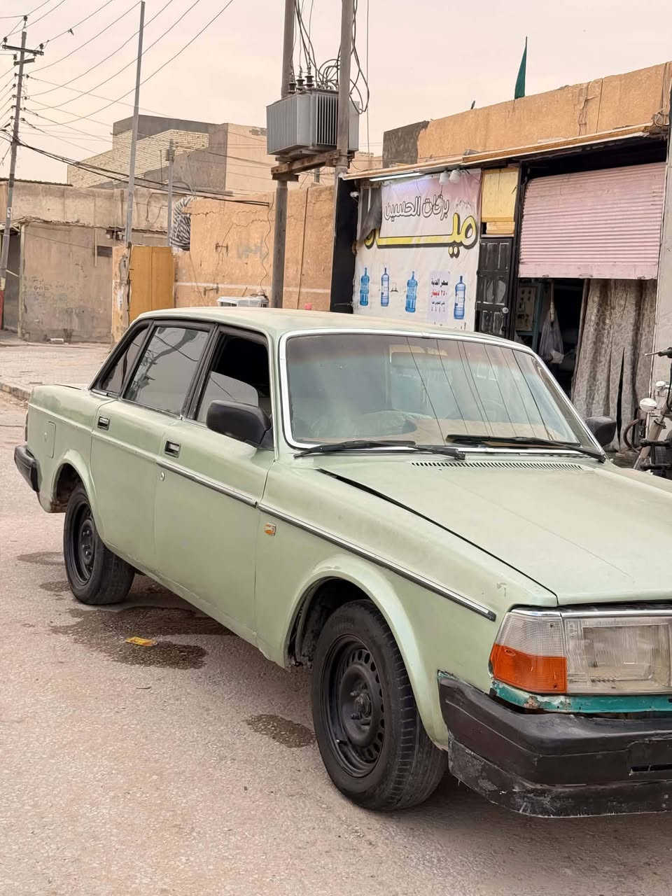 فالفو • ٢٤٠ • للبيع
