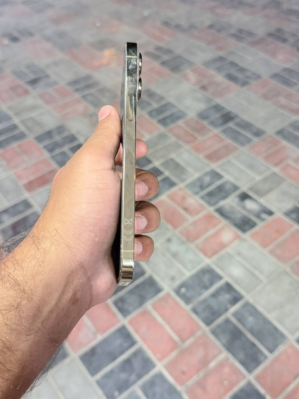 13pro max
شرق اوسط ماسترAA

بدون تصليح وتبديل مكفول 

نظافة 100‎%‎اي شخط او ملاحظة مابي

بطارية 80

***********
