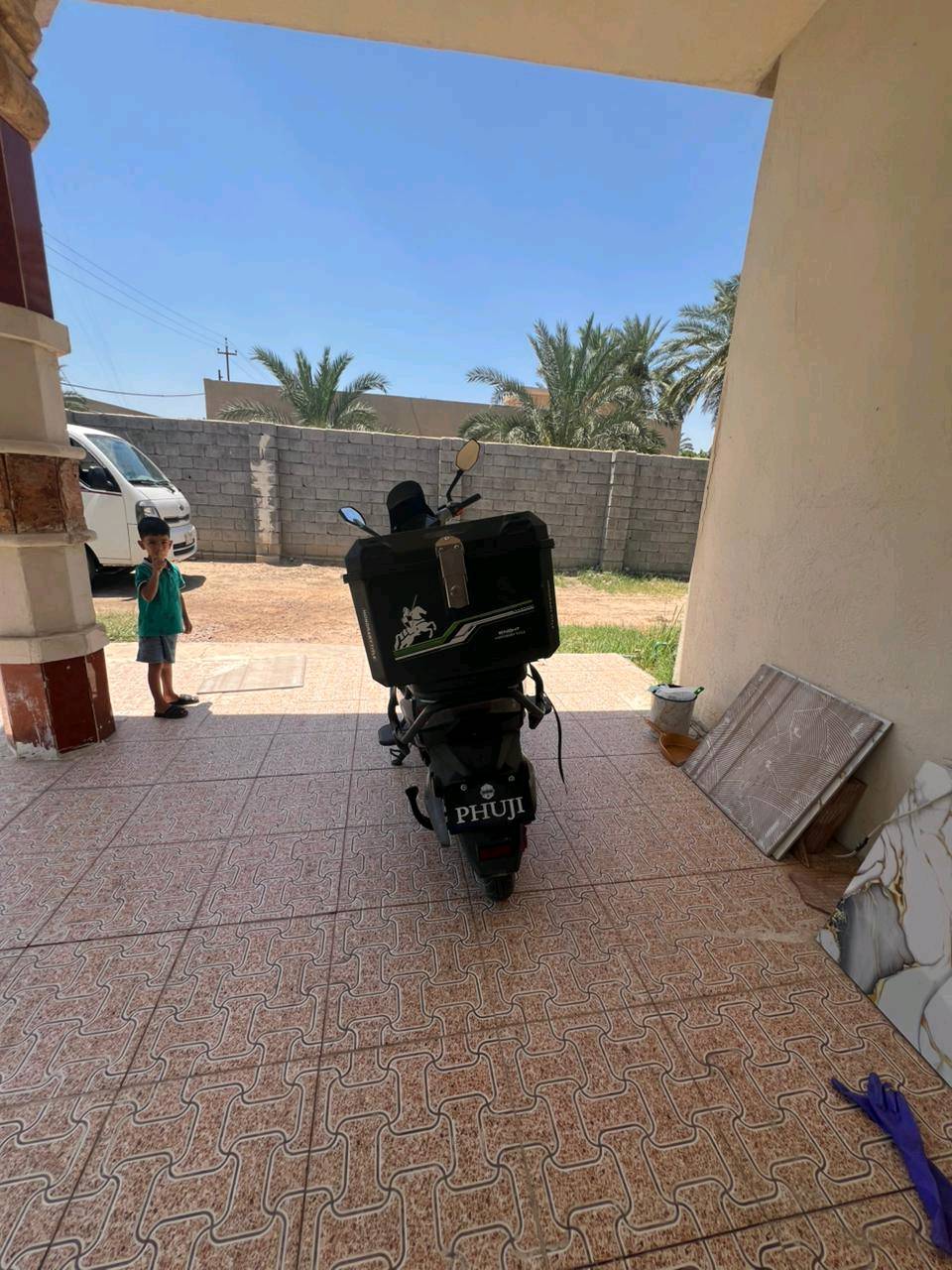 لبيع سعر 600
