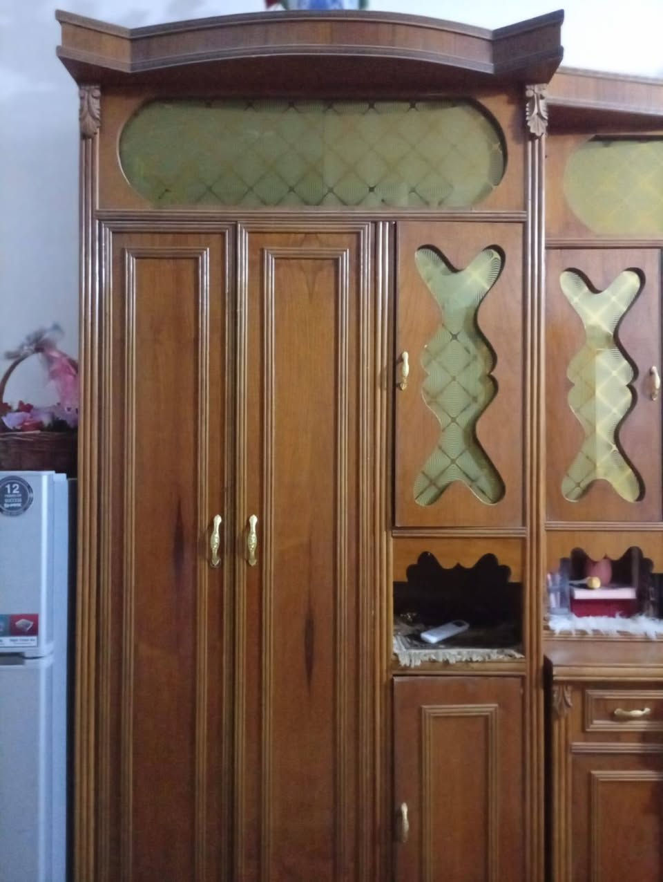 سلام عليكم غرفه البيع حطاطه السعر مليون مكان السجر أي ستفسار ***********
