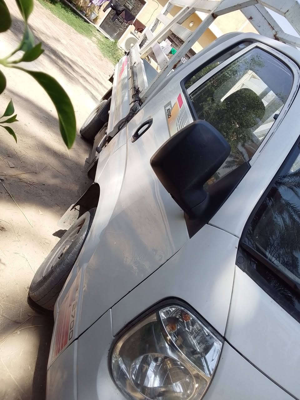 2700 موديل 2008 رقم بغداد بأسمي تحويل ثاني يوم كير حاويه محرك مجفت وكلش زين بي خيط بخار بدون تنقيص الاكسل جيد جدا السياره جاهزه وخير من الله بيها مكانات صبغ اثر شخوط السعر 87 الاتصال ***********
