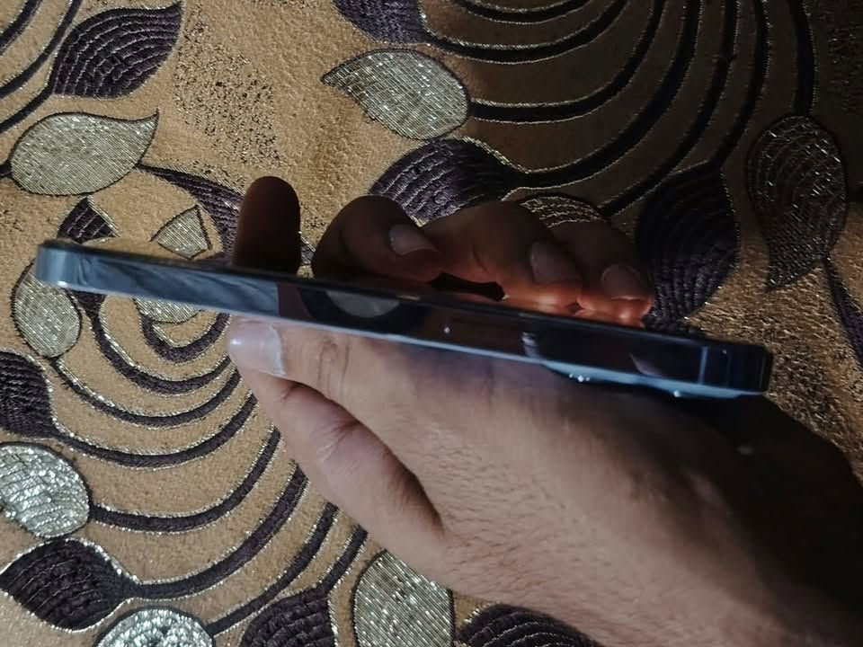 آيفون 13 برو • ١٢٨ • بطارية ١٠٠