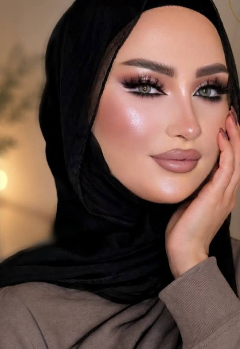 اقوى العروض
من صالون كوكي الشام

نص مكتوب في الصور:
- كوكى الشام مكياج تسريحات عرائس بدكير منكير تنظيف بشرة اظافر اكرلك رموش دائمة صبغ قص شسوار ***********
- ٢٠:٥٨ ٢٠٢٦/٠٥/٠١
- OO TECNO SPARK 10