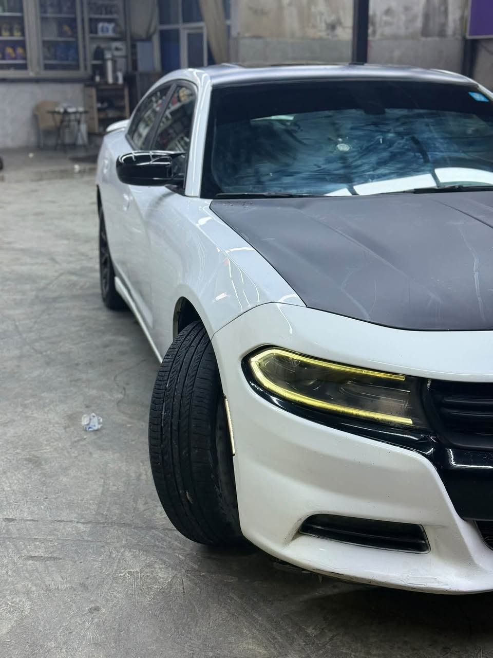السلام عليكم
جارجر 2018.   sxt

السياره نضيفه وجاهزه من كلشي 

مواصفات ال sxtالمعروفه 

الحادث 
باب السايق والجاملغ السايق مبدلات 
والجاملغات البقيه رش صبغ 

رقم بغداد بأسمي السنويه لل2030

مكانه البصره 

الرقم ***********

السعر 165
