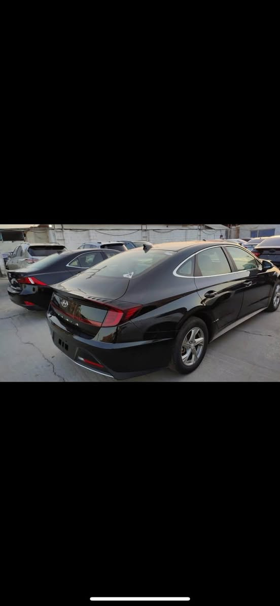 سوناتا وارد امريكي محرك 2.5 GDI للبيع 
موديل 2022 
تبريد ثلج ❄️☃️
مكينه كير مكفوفلات 👍
ماشيه 91 🚗
ضربتهه جاملق  والبنيد مبدل 🫸
وباقي التفاصيل معروفه وسياره مو فول  
السياره معوقين وكاله عامه اسويلك 
العنوان / البصرة تنومه 📍
الرقم اتصال او واتساب موجود *********** 📲
السعر 150 وبيهه مجال 💸
