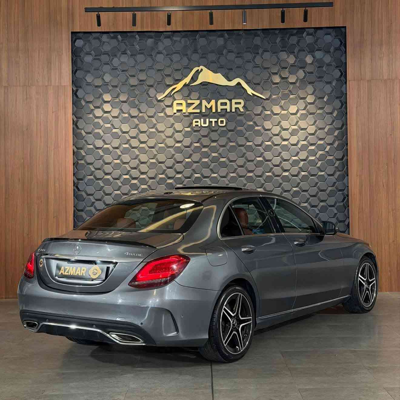 Mercedes benz C300🇩🇪
سعر مميز : 225$
موديل : 2020
داخل احمر و سماعات برومستر

سلايد 
ماوس
 داخل 64 لون متغير
كشنات كهرباء (3 وضعيات تحكم) 
بك لايت لد  
لايتات زينون (داينمك) 
بصمة تشغيل 
رادار امامي
رادار خلفي
نقطة عمياء
كامرة خلفية دوارة 
داخل جلد احمر (اصل) 
‎شاشة كار بلي 
سستم سماعات برايمستر
ثيمات amg
شاشة ترحيب amg

كير و محرك كلها بشرط بدون فتح و اي خلل

سعر : 225$
للاستفسار : ***********
العنوان: السليمانية المعارض الجديدة شركة ازمر اوتو معرض رقم ٣٤
