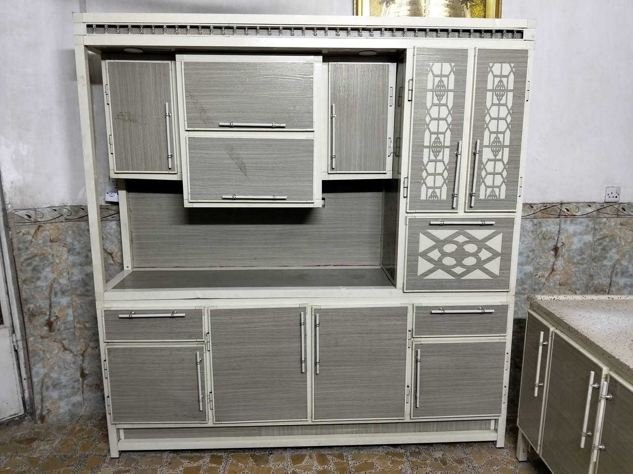 كاونتر • ٣ قطع • نضيف