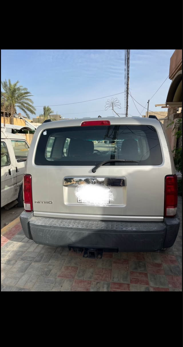 دوج نترو 2008
محرك وكير بحاله جيده
تبريد شغال وبحاله جيده
السيارة داخله كلين للعراق
بيها بالعراق ( بارد بالبنيد 
 وتكحيلات وشخوط بسيطه )
حداديه و تخم تاير نص عمر
السيارة بأسمي رقمها بغداد 
شرط التحويل بأسرع وقت
- مكان السيارة كربلاء
السعر 88$ وبيها مجال
 ت   *********** كربلاء, العراق
