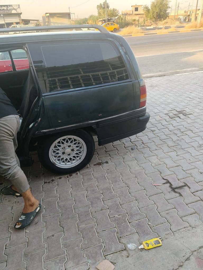 سلام عليكم اوميكا للبيع  حجم 20 رقم كركوك دولي بسمي شرط تحويل وكاله سياره مال بيت وجاهز من كل نواحي كير ومحرك شرط صدر تايرات جديد جامات كهربائي شاشه سستم كامل لايت زينون بلادي سياره امجهز كامل مكمل سقه ستلايت دواخل كلها جديد سقف وكاعيه وكشنات ودشبول قطره فطر مابيه كهربائياته كامل الفرو كبس وصبغ بلادي 
مكاني كركوك جسر عرفه سعره 35 بيه مجال قليل *********** كركوك, العراق
