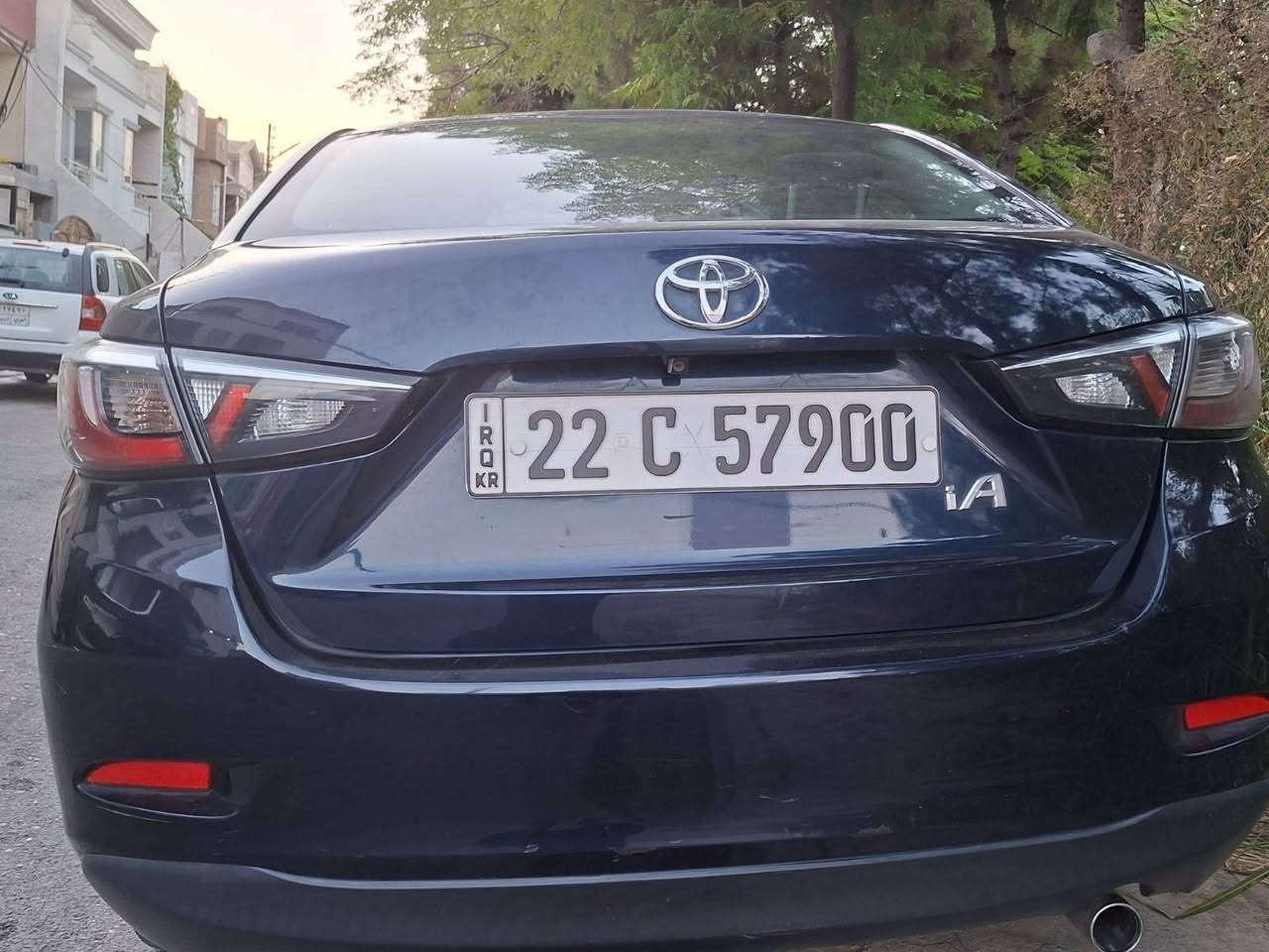 yaris ia 2017 تۆیۆتا یارس 
قەپات مواسەفات بەس سلایت  نییە بەسمە شاشەو  ئایپاد بیلادی  رادارە  سوکان ڤۆلیوم تعدیل سورعە  بونیتی سبوغە لەگەڵ چامرغی لای سەکنی بێ ژۆرێ  پەڕەشوتی شانی لای سەکنی تەقییە 157 هەزار ڕۆیشتووەشوێن هەولێر سعری 98گەڵاو معامەلە ژ.م*********** أربيل, العراق
