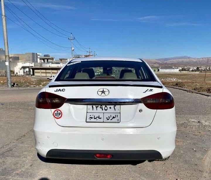 جاک j5
مۆدێل ٢٠١٢

٣ پارچەی پێشەوەی  بۆیاغە بێ ناوگرتن  

گێڕ ومەکینەی گۆڕاوە بە پڕۆتۆنی یابانی 
گێڕ تۆماتیک 
بێ عەیب و عار توند وتۆڵە سەیارەکە ماڵی دۆستە 

 مەکینەی تۆزێک دەنگی چعوبی تیایە بێکێشەیە 

سەنەوی ٢٣ بەسەچوە 

تحویل وەکالە موس بڕاوە بەشەرت 

شوێن سلێمانی  

نرخ ٤٤$ گەڵا و مجالێک 

*********** واتسئاپی لەسەرە

ئەدمین گیان وەریگرە🫶🏻
