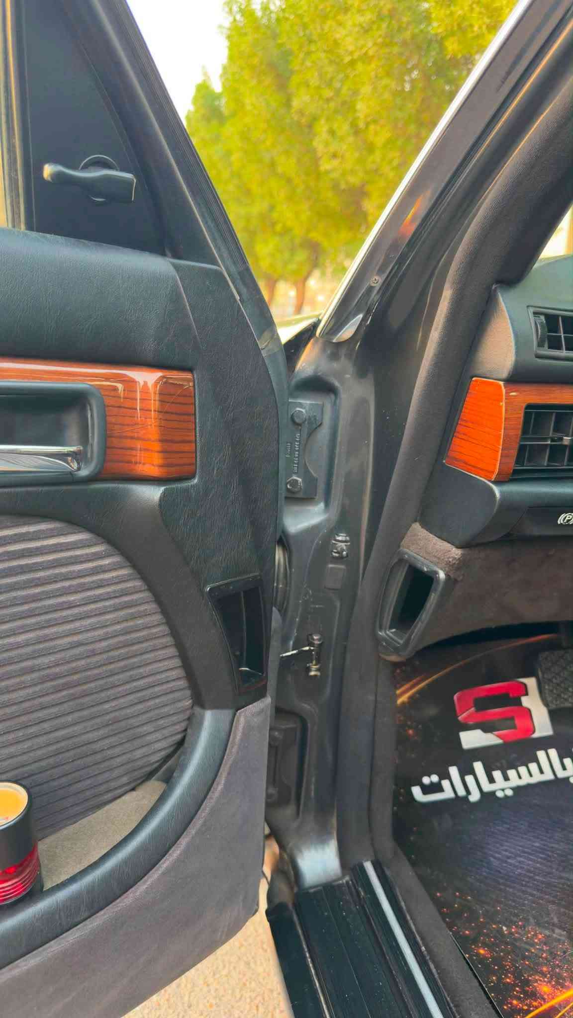 مرسيدس 300SEL 1990
فتحه 

برده دبل هورن 

كراسي امامي وخلفي كهرباء

ايرباك ستيرن

ماسحات لايت اصل وشغاله

تبريد بيانو 

السيارة سكن مصبوغه عام لاحادث ولا كص 

اصولية عراقية اصلها رقم صدامي وجددته لا نقل  ولا دخول جديد

جاهزة وحلوه مثل الصور

مكاني بغداد الكرخ قرب مجمع النسيم

السعر 13.500$

***********
