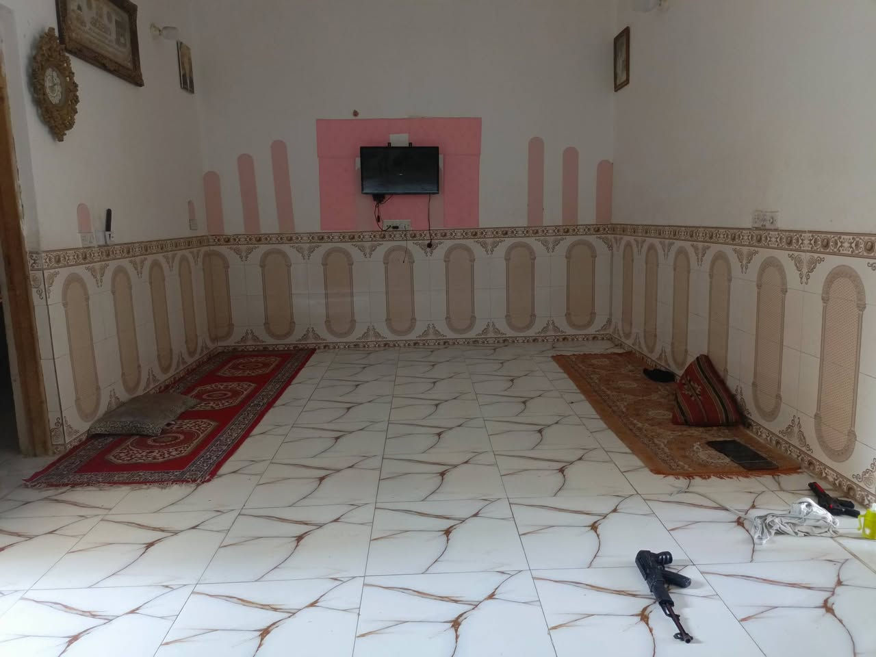 قرب سيطره الالبان • ٢٠٠م • سند ٢٥