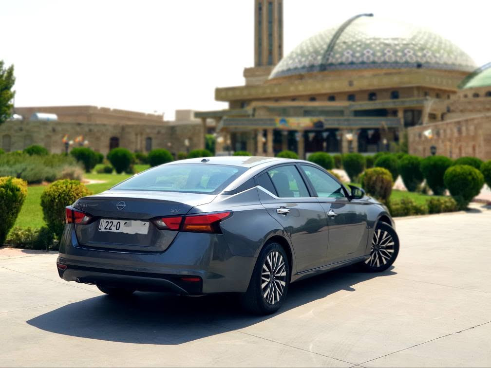 NISSAN ALTIMA ـ SV 

مودیل 2025
المسافة المقطوعة 31 mile ڕۆیشتووە 

الضرر : جاملغ و بونیت و مکانین تعدیل بارد
چاملغ و بۆنیت و دوو شوێنی تعدیلە 

ئێرباگی شان و سوکانی سیستەمە
وسادة هوائیة ستیرن و بەردە سستم 

مواصفات SV
ــ بصمە تشغیل و ابواب و صندوق
ــ محرک 2.5 مامفتوح
ــ تحکمات ستیرن فول
ــ رادار جانبی و مانع اصطدام امامی و خلفی
ــ سکان ڤۆلیۆم و تحدید سرعە
ــ شاشە و کامیرا

گێر + محرک + تبرید + تحویل بشرط
هززە و فحص و سنویە جدید لـ 2030
سعر : 140 ورقە و معاملە 

مکان السیارە : اربیل
***********
واتساب + فایبر أربيل, العراق

