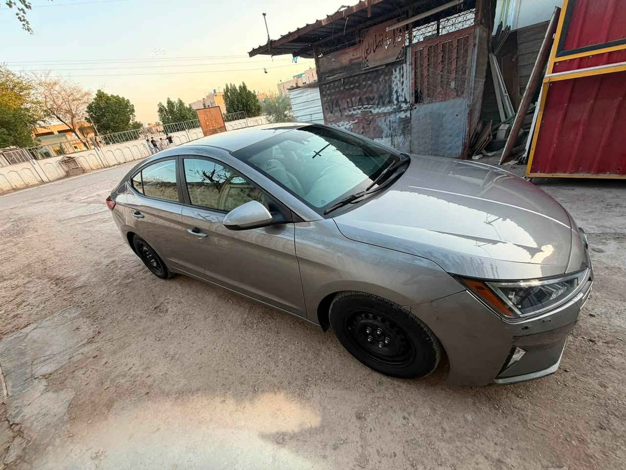 سلام عليكم النترةموديل٢٠ سيارة مال بيت كلش نضيفه صدر تبريد تايرات جديدة رقم بغداد تحويل مباشر بيهة منضومة غاز يعني غاز بانزين ماشية ٩٠ مكاني بغداد زعفرانية سعر مناسب كلش ١١٨ ورقة قفل ‭***********‬
