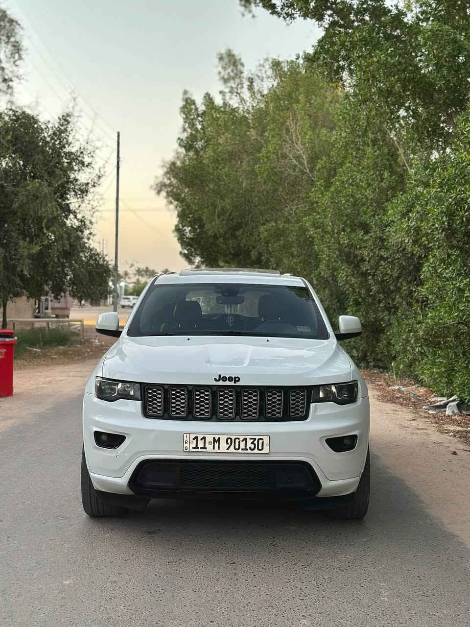 السلام عليكم جيب كراند شيروكي 2019 بلاك توب فول مواصفات رادارات ونقاط عمياء توقف ذاتي فتحة سقف مراية تعتيم صندوق كهرباء شاشة كبيرة كشنات جلد ومخمل وتدفئة مقاعد وتدفئة ستيرن كروز كونترول سيارة بسمي رقم بغداد حادثهة جاملغ خلفي سطحي بدون دواخل وربع الباب بدون ايرباك السعر 228 وبيهة مجال بسيط ***********
