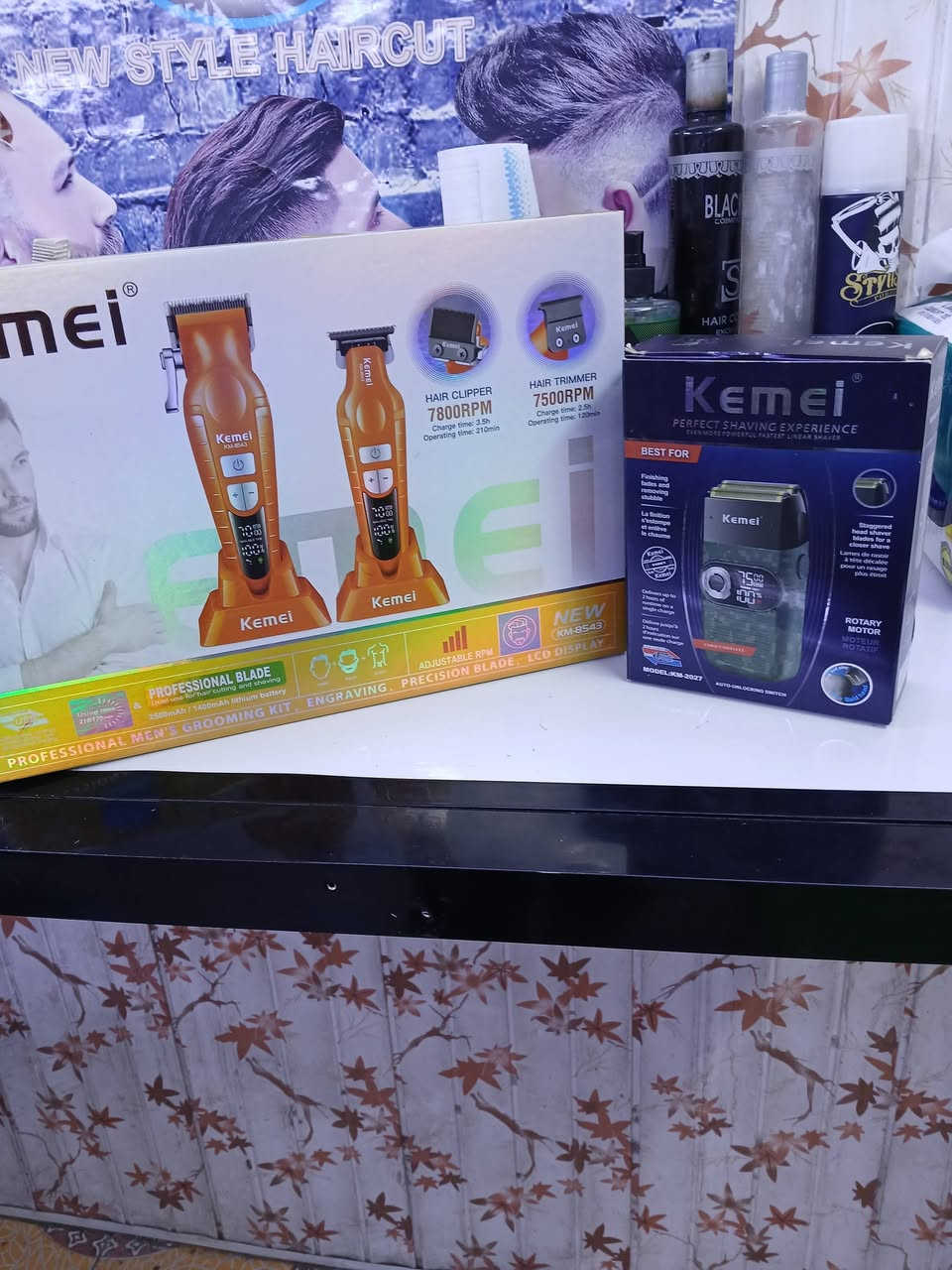 ماعندي توصيل مكاني بغداد ابو دشير..مكائن كيمي البكج الذهبي غير مستعمل والبقيه استعمال اقل الشهر تفاصيل أكثر ***********
