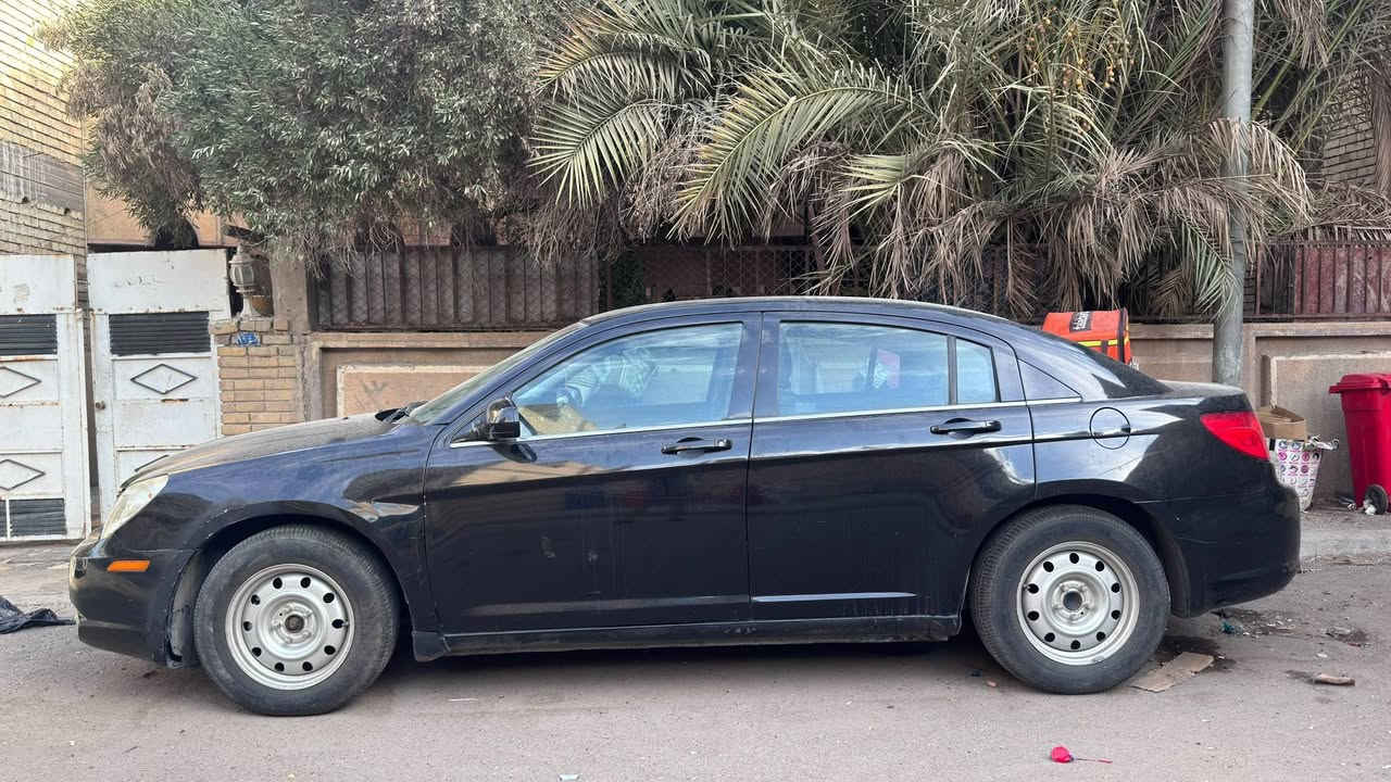 السلام عليكم ورحمة الله وبركاته.
بيع مستعجل .

C200 موديل 2010 

2400  4سلندر 

الگير واگف ما اعرف شنو بيه لان فجاةاً وگف.

السعر 55
رقم الهاتف ***********
