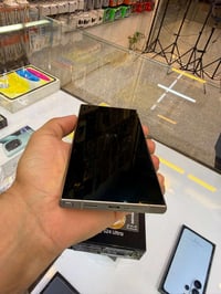 S24 Ultra 256  نضافة 100 وكالة الجبال  مع ضمان 10 ايام من المكتب موقعي...
