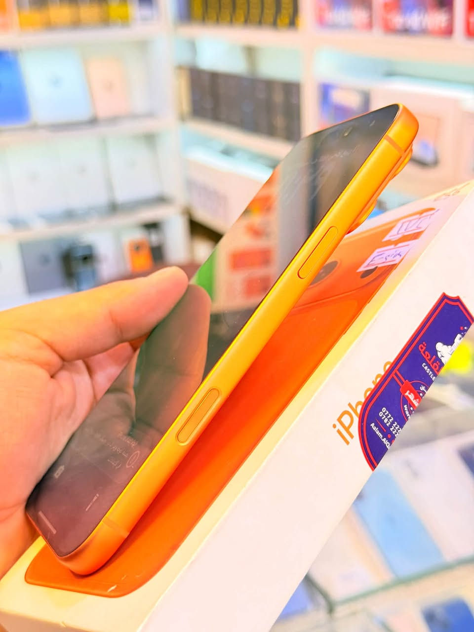 ايفون 17برو ماكس ذاكره 256بطاريه 100جهاز اخو جديد زبغ واحد مابي وتر بروف جهاز بمعنه كلامه نضيف جهاز ايسم كارت لوان مميز لا مفتوح ولا مصلح ملحقات كامله داخل ضمان وكاله 
سعر 1700الف قفله من الاخير 
بغداد البياع شارع عشرين مكتب ماستر للمبايل 
***********

نص مكتوب في الصور:
- ١١:٢٩
- حول
- الاسم
- iPhone >
- إصدار iOS
- 26.6.2 >
- اسم الطراز
- iPhone 17 Pro Max
- رقم الطراز
- MFY94J/A
- الرقم التسلسلي
- JJK91MH4LV
- الأغاني
- الفيديوهات
- الصور
- السعة
- ٢٥٦ غ.ب.
- متوفرة
- ٢٣١,١٥ غ.ب.
- عنوان Wi-Fi
- C4:16:8F:37:6A:4C
- Bluetooth
- C4:16:8F:37:8F:60
- البرنامج الثابت للمودم
- 1.70.01
- SEID
- حالة البطارية
- >
- عادية
- تعمل بطارية iPhone هذه على النحو المتوقع. حول البطارية والضمان...
- الحد الأقصى للقدرة
- ١٠٠٪
- هذا قياس لقدرة البطارية مقارنة بقدرتها عندما كانت جديدة. قد تتسبب القدرة المنخفضة بتقليل ساعات الاستخدام بين عملية الشحن والأخرى.
- عدد الدورات
- ١٧٤
- هذا هو عدد مرات استهلاك iPhone لقدرة البطارية. معرفة المزيد...
- تاريخ التصنيع
- تشرين الثاني ٢٠٢٥
- أول استخدام
- كانون الثاني ٢٠٢٦
