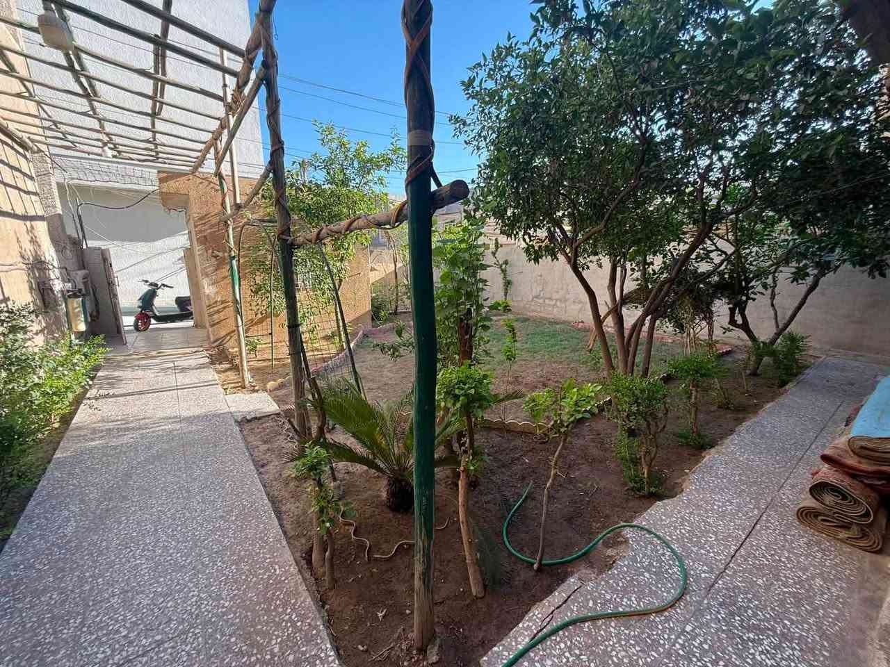 دار للبيع 
315 م
واجه 9.30
معروض بسعر ارض وسعر مناسب 

يوجد لدينا عقود الكترونيه خاصه بمنصه عقاري 

عنوان العقار 

حي القاهره /حي المعلمين المربع الذهبي 

-----------------------------------------------

الباسم للعقار حي القاهرة / الشماسية / مجاور منفذ جوهرة لبنان

***********

***********
