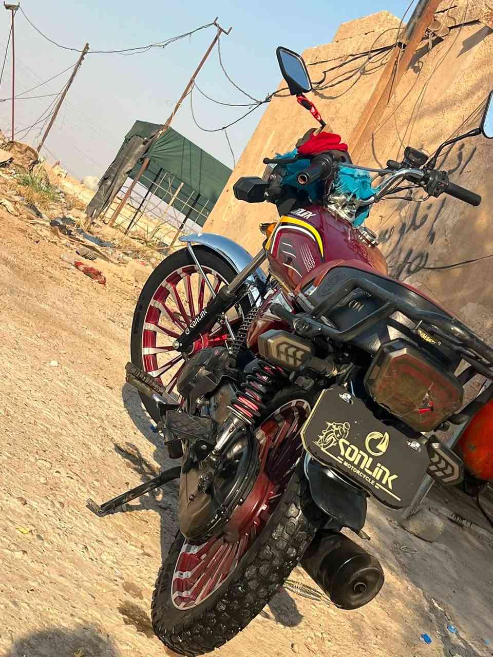 محركً مامفتوح بس بيه حس
باب اول 
نوعيته سيفان 
موديل 2025
الدراجه كلها شغاله 
كدام عينك كلها شغاله 
وأحله من الصور 

بس المحرًك بيه حس 
السعر 700 
المكانً تكريت العوجه 
رقم ***********
