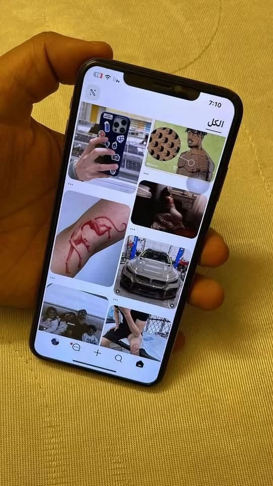 السلام عليكم للبيع
‏iPhone XS Max 
ذاكرة 64 
البطارية 82
الجهاز وتر بروف ما مفتوح ابد ولا مبدل بي شيء على الفحص نضافة الجهاز 95‎%‎ السعر 200 الف بي مجال شيء بسيط عنواني بغداد الشعلة رقمي للتواصل ***********
