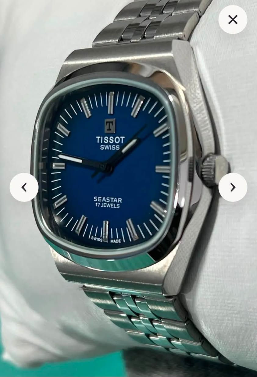 ساعةتيسوت( Tisot) سىويسري أصلي( فنتج قديم)
انتاج عام 1973 حتى عام 1978
حركة الساعة نصب تكويك
تحوي على(17) حجر 
قطر الساعة(37) ملم
المينا تتميز باللون الأزرق الداكن 
لون الفواصل والعقارب فضي 
مضيئة بالظلام( لامينوس)
الهيكل والسوار مصنوعان من الفولاذ المقاوم للصدأ( ستانلس ستيل)
الساعة بلادية بالكامل
نظافة الساعة تامة
وقت جداً جداً مضبوط
السعر 160 ألف 
للمهتم خاص ***********
المكان كركوك يوجد توصيل
