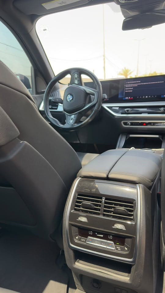 بي ام x5 m40i. 2024 
السياره فول مواصفات 
- بانوراما
- ⁠اوتو بارك
- ⁠اوتو درايف
- ⁠هيد لايت ادبتف
- ⁠رادارات مسار وسرعه 
- ⁠بريك طوارئ امامي خلفي
- ⁠مقاعد ١٨ وضعيه  مع تدفئة وتبريد 
- ⁠صندوق ذكي 
- ⁠idrive 8.5 
- ⁠تشغير عن بعد 
- ⁠رادار نقطه عميه
- ⁠مري شفط 
- ⁠كامرات 360 
- ⁠اكتف كرل 
- ابل كار بلي اندرويد اوتو وايرلس 
- ⁠هيد اب دسبلي(داتا شو) 
- ⁠ambient light 
- ⁠تبريد منفصل ومناخ منفصل ٤ مراوح
- ⁠وباقي مواصفات البي ام 

السياره جديده كلين تايتل مضلله رسميا رقم  اربيل ⁠ ماشيه ٥٠ السياره جديده ما بيها برغي مفتوح على وضع الشركه ومكفوله من البارد والشخوط والرصعات والتبديل و كهربائيات وكير ومحرك وصدر
***********

السعر  49
