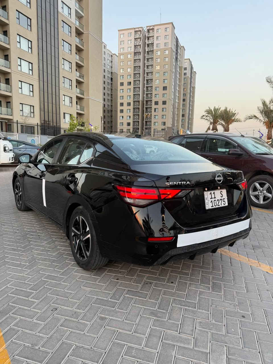 للبيع 

نيسان سنترا SV موديل 2025
رقم بغداد باسمي 
• اللون: أسود ملكي 🖤
• المحرك: 2000 سي سي، 4 سلندر، تنفس طبيعي ✈️
• ناقل الحركة: أوتوماتيك 💯
• اقتصادية في استهلاك الوقود  ⛽️
• 
عداد المسافه 20ميل 
تشغيل بصمة
• دخول بصمة
• أبواب بصمة
• كاميرا خلفية
• نظام رادارات 360 درجة⁉️
• نظام مانع تصادم
• توقف ذاتي🚦
• تصميم عصري وجذاب
• مقصورة داخلية واسعة ومريحة👌🏻
• ثبات وأمان عالي على الطريق🚀
• قيادة سلسة وممتعة
مكاني بغداد العامريه 📍

السعر: مناسب جداً جداً 
سعر اخو البلاش 

📞 للتواصل والاستفسار: ***********
