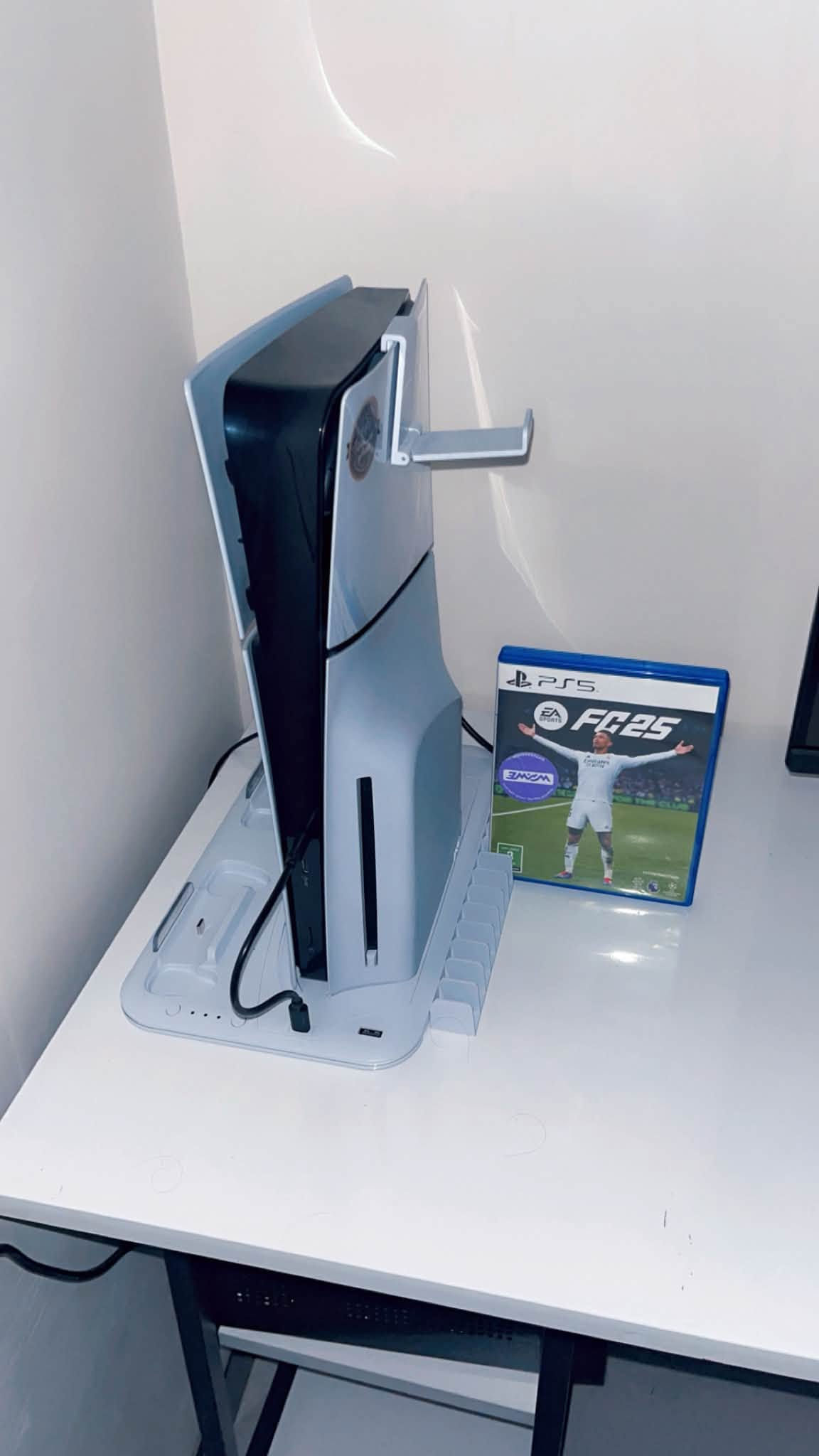 بلايستيشن PS5 Slim • شاشة 27 QHD • كرسي مساج