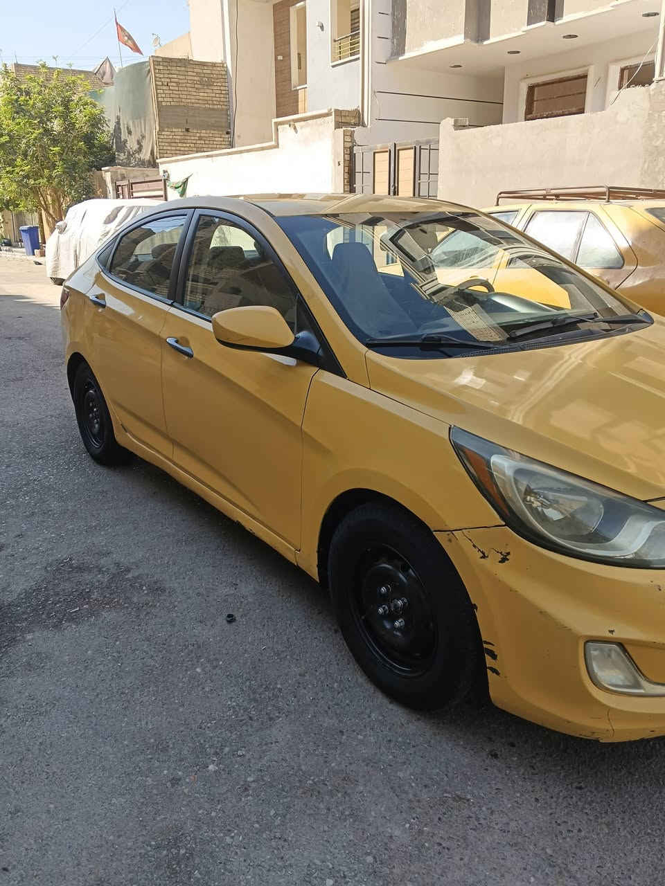 سلام عليكم اكسنت موديل 2013وارد امريكي ضرها الجاملغ الخلفي السياره ليبل واحد كير مكينه كفاله صدر جديد السعر75ورقه المكان بغداد زعفرانيه الرقم ***********
