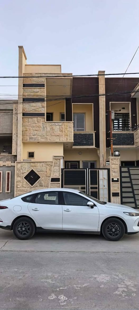 🏡✨ #دار_للإيجار_في_حي_الشيماء ✨🏡

📍 الموقع: حي الشيماء
📐 المساحة: 100 متر
🏠 الدار: طابقين
🔹 الطابق الأرضي:
• استقبال
• هول
• مطبخ
• صحيات داخلية
• صحيات خارجية
• غرفة نوم
🔹 الطابق الثاني:
• غرفة نوم
• هول
• صحيات
⭐ دار مرتبة ومناسبة للسكن العائلي.
📲للاستفسار والتواصل: مكتب التقوى للعقار 
📍 الموصل – شارع كركوك الرئيسي
مقابل جامع البيت العتيق
 ☎️***********
☎️***********
📱 فايبر & واتساب: 
🌹 لمتابعة أحدث العروض العقارية، اضغط متابعة لصفحة مكتب التقوى للعقار
